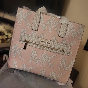 Michael Kors Blush Purse
